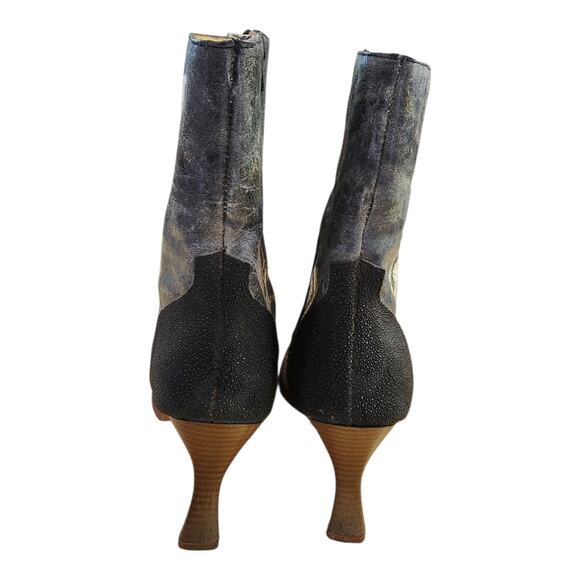 Carreta Exotic Stingray Leather Embroidered Gray Pointed Heel Boots Sz 9.5 - Picture 9 of 10